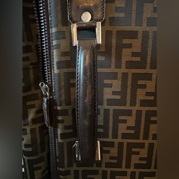 🔥🔥🔥Fendi carry-on vintage luggage - good conditions Authentic - Picture 3 of 12